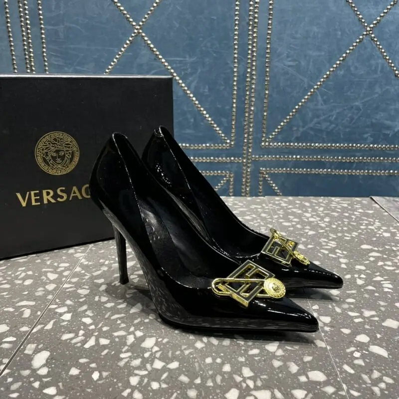 versace a talons hauts chaussures pour femme s_11b56023